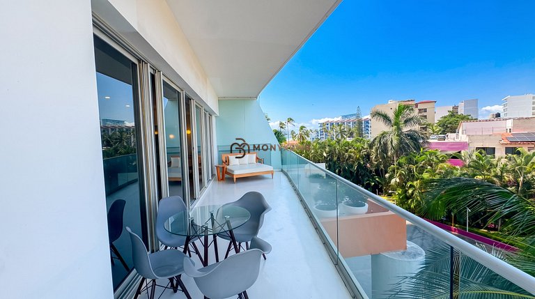 Paraíso en Icon Vallarta: piscina y club de playa