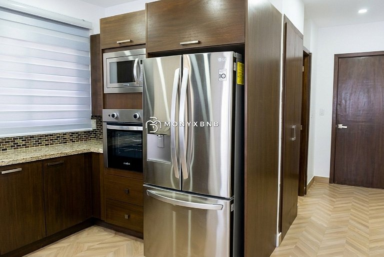 Allende Heights: 1BR Oasis w/ Rooftop Pool
