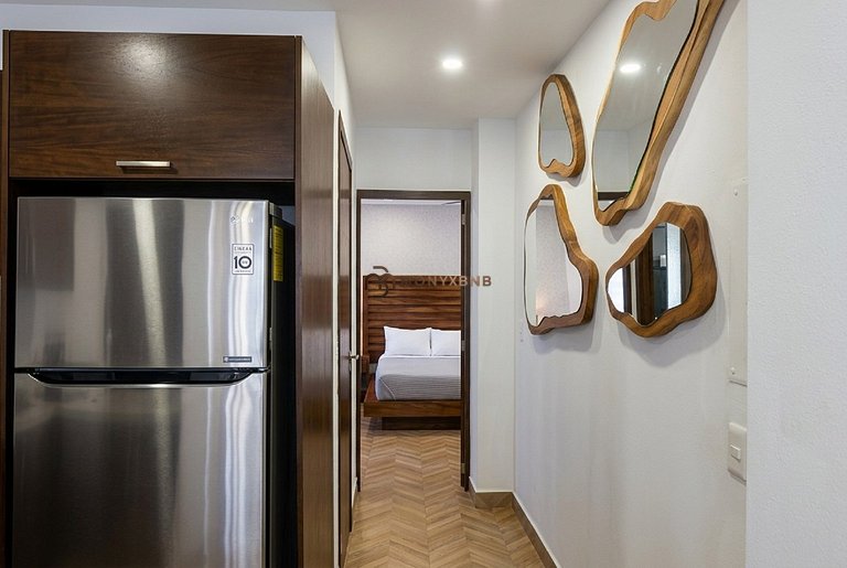 Allende Heights: 1BR Oasis w/ Rooftop Pool