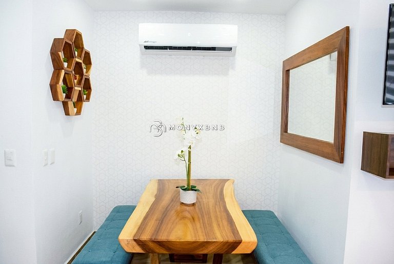 Allende Heights: 1BR Oasis w/ Rooftop Pool