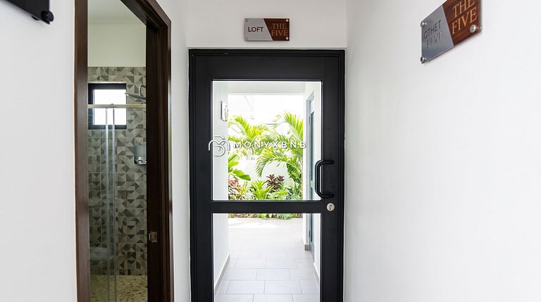 The Five | 1BR, Balcony & Rooftop Pool