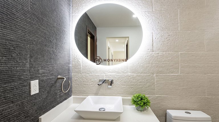 The Five | 1BR, Balcony & Rooftop Pool