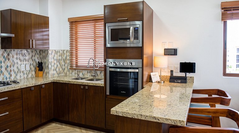 The Five | 1BR, Balcony & Rooftop Pool